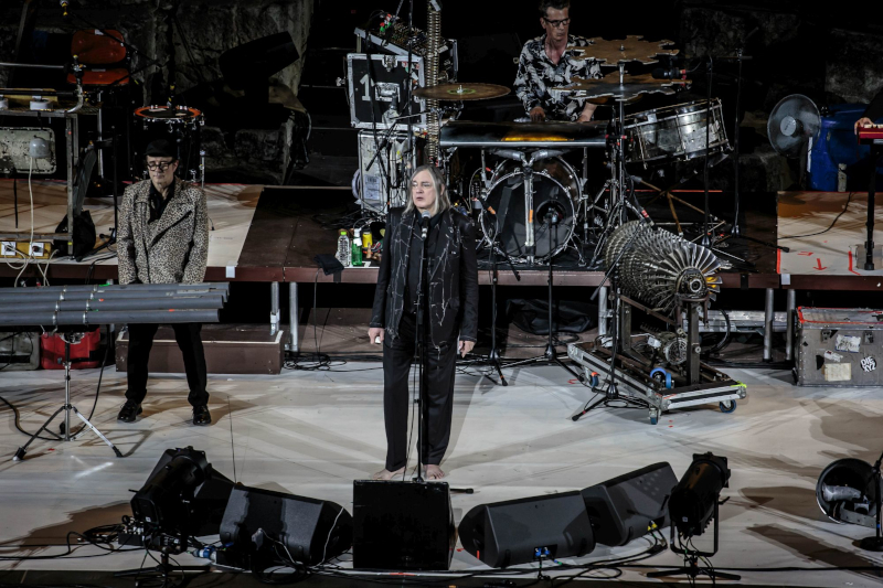 Einstürzende Neubauten
