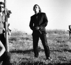 Οι Τρύπες, εκεί που δεν πιάνουν οι ευχές