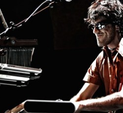 «10»: Σύγχρονοι ερμηνευτές στο progressive 