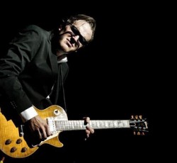«10»: Τα καλύτερα τραγούδια του Joe Bonamassa 