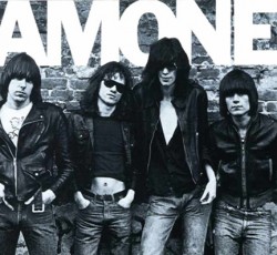 Η ελληνική σκηνή γράφει για τους Ramones 