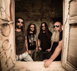 «10»: Οι αγαπημένοι δίσκοι των Rusty Bonez 