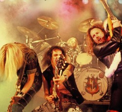 «10»: Τραγούδια των Heavy Load που θέλουμε να ακούσουμε στο Up The Hammers 