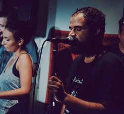 Οι Magenta Flows ανεβαίνουν στη σκηνή του Death Disco 