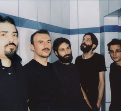 «10»: Τα αγαπημένα ελληνόγλωσσα άλμπουμ των Τεφλόν 