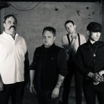 Daughters: «Για πόσο ακόμα θα μπορώ να γυρνάω σπίτι ματωμένος;»