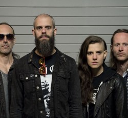 «10»: Αγαπημένα τραγούδια των Baroness