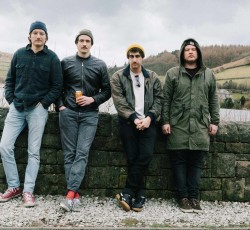 Πρώτη μετάδοση: Νέο τραγούδι από τους Dux Louie 