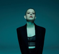 «10»: Αγαπημένα άλμπουμ της Kovacs 