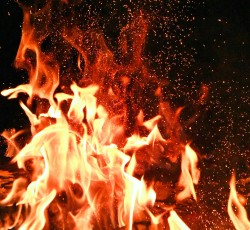 Underground Express #12 - Οι φλεγόμενοι παράδεισοι 