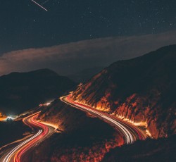 Underground Express #15 - Λάσπες, cello και κλεμμένα αμάξια 