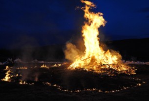 To Enter Pagan #5: Η μάγισσα, η φλόγα, η σφυρηλατημένη καρδιά 