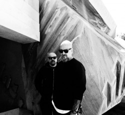 «10»: Αγαπημένοι δίσκοι των Mechanimal 