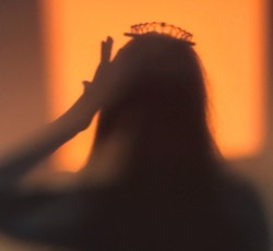 Underground Express #29 - Ηλεκτρικά Στέμματα 