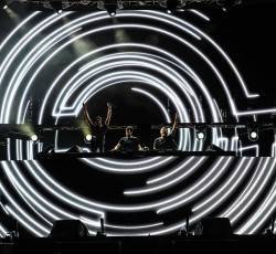 «10»: Pendulum αναδρομή! 