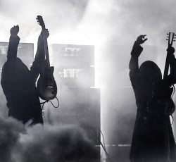 «10+1»: Πέρα από τους Sunn O)))