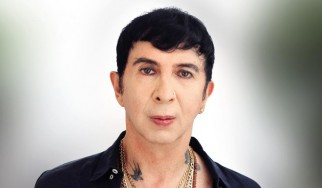 Marc Almond:  45 χρόνια ειλικρίνειας και υπερβολής