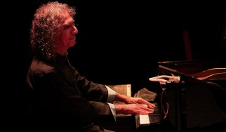 «10»: Τα άλμπουμ που επηρέασαν τον Σταύρο Λάντσια περισσότερο από καθετί