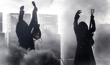 «10+1»: Πέρα από τους Sunn O)))