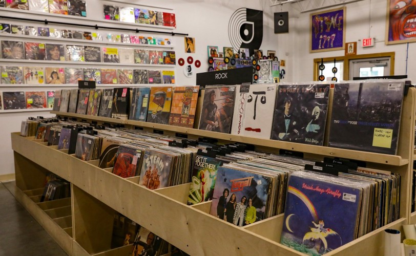 Το Rocking επιλέγει τις «υπόγειες» κυκλοφορίες του 2025