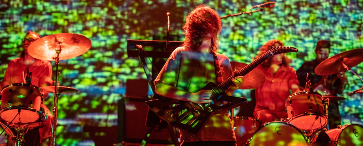 «10»: Εξαιρετικά microtonal rock άλμπουμ