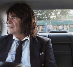 Tοni Erdmann: Ένα οδοιπορικό και μια αποψάρα 