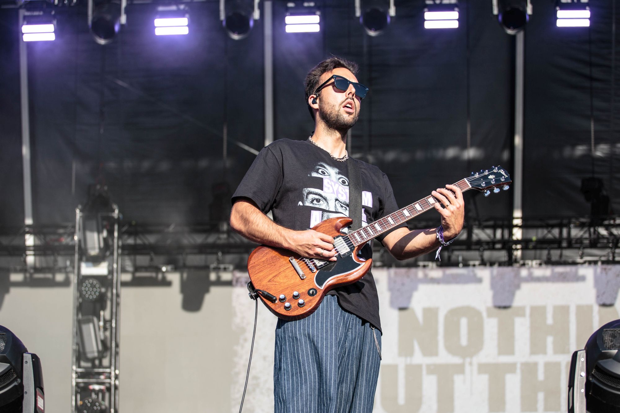 Nothing But Thieves