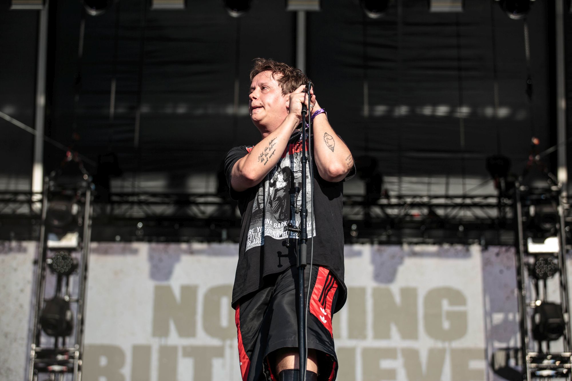 Nothing But Thieves