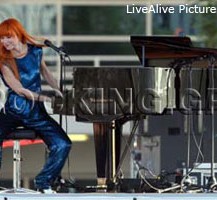 Fly Beeyond Festival: James, Air, Tori Amos, Matisse @ Ολυμπιακό Στάδιο, 18/07/07 