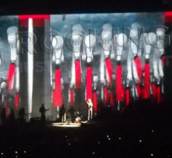 Roger Waters performing ''The Wall'' @ Nassau Veterans Memorial Coliseum (Uniondale, Νέα Υόρκη, Η.Π.Α.), 12/10/10 
