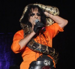 Alice Cooper (with Arthur Brown), New York Dolls @ London Alexandra Palace (Λονδίνο), 29/10/11 