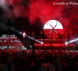 Roger Waters - The Wall Live @ Κλειστό Γήπεδο Μπάσκετ Ο.Α.Κ.Α., 08/07/11 