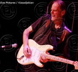 Walter Trout & His Band, Laurence Jones Band @ The Stables (Milton Keynes) 29/10/13 