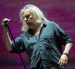 Γιάννης Αγγελάκας & 100°C, Διάφανα Κρίνα, The Last Drive, The Big Nose Attack, Holy Monitor @ Πλατεία Νερού, 10/06/17 