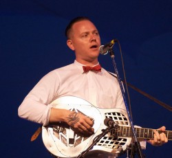 C.W. Stoneking, Sierra Ferrell @ Tiki Bar, 12/12/18 