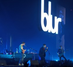 Blur, Pip Blom @ Ziggo Dome, Άμστερνταμ, 27/06/23 