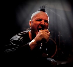 Discharge, Αντίδραση @ Eightball, 07/02/25 