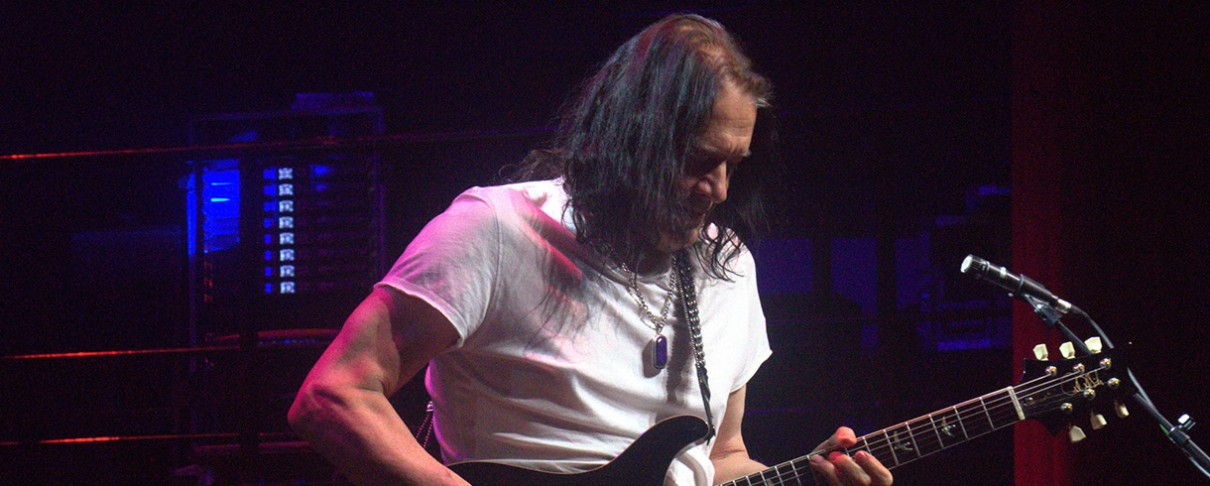 Robben Ford @ Fuzz Club, 12/12/25