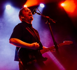 Starsailor, D3lta @ Gazarte Ground Stage, 10/12/25