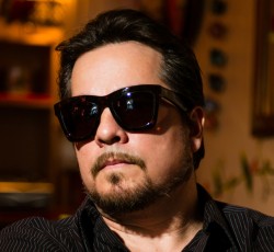 «10»: Οι καλύτερες συνεργασίες του John Garcia 