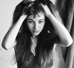 «A Buyer's Guide»: Kate Bush 