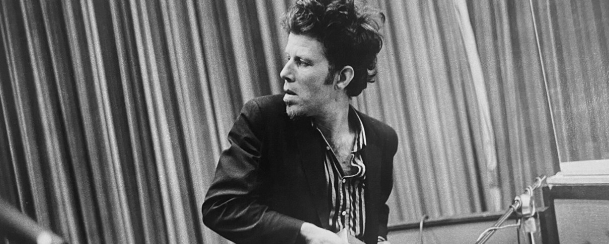 «A Buyer's Guide»: Tom Waits