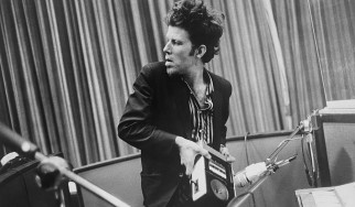 «A Buyer's Guide»: Tom Waits
