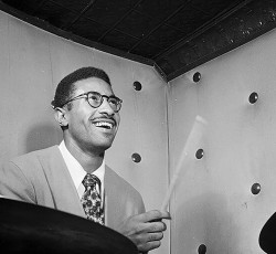 «A Buyer's Guide»: Max Roach 