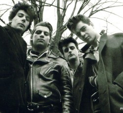 Last Drive: «Το 1994 κάλπαζε μία νέα μορφή Ελλάδας όπου δεν χωρούσαμε πια» 