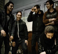 Novelists: «Θέλουμε την έντιμη μουσική στο προσκήνιο και όχι την εικόνα» 