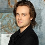 Jonathan Jackson: «Πάντα έψαχνα πώς να συνδυάσω τη μουσική με την ηθοποιία»