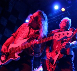 Frank Ferrara (Bang): «Η μουσική βιομηχανία αφαίρεσε την αθωότητά μας»