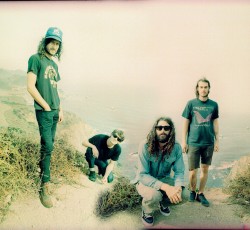 All Them Witches: «Τα πρώτα μας βήματα μοιάζουν αρκετά με τα τωρινά μας»
