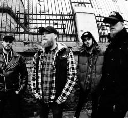 In Mourning (Pierre Stam): «Για μένα η μουσική δεν μπορεί να είναι δουλειά» 